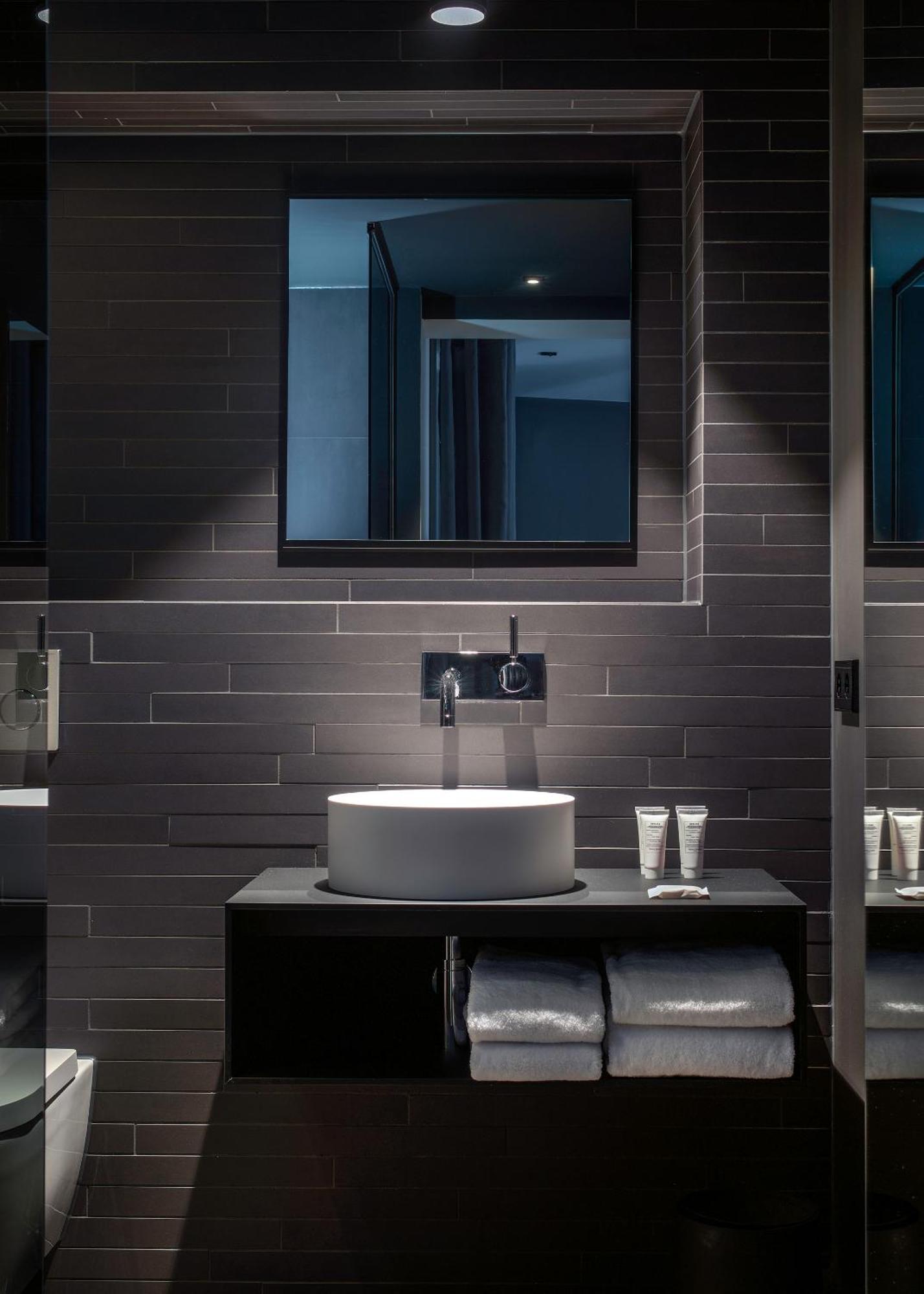 Kazerne Hotel - Member Of Design Hotels Eindhoven Ngoại thất bức ảnh